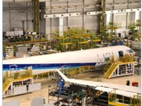 三菱航空機、MRJ試験機5号機の胴体塗装を完了…ANAカラーとのコラボ塗装 画像