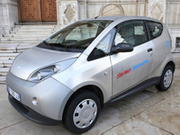 ルノー、ボロレの小型EVを生産開始…仏工場 画像
