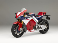 ホンダ、MotoGPマシン RC213V の公道仕様を発売…国内向けは70psで2190万円 画像