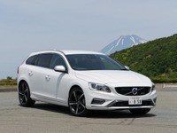 【ボルボ V60 ポールスター 試乗】終焉迎える直6ボルボ、シャシーマッチングは絶品…中村孝仁 画像
