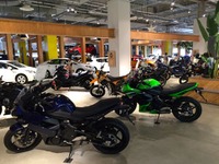 お買い物ついでにバイクをチェック、イオンモール木更津にバイク王が新店舗 画像