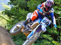 【ヤマハ YZ250FX 試乗】YZのハイパフォーマンスをエンデューロの武器に…青木タカオ 画像