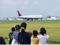 【夏休み】成田空港でサマースクール開催…離発着を間近で見学できる 画像