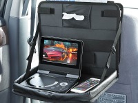 タブレットホルダーにもなる後部座席用トレイ登場…サンワサプライ 画像