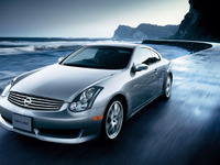 【今が売り時の車】日産 スカイライン クーペ…先行してセダンがチェンジ 画像