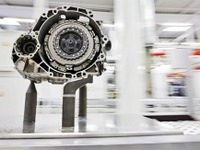 VWの従業員、ロボットに体をつかまれ死亡…独工場 画像