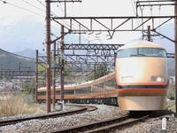 東武鉄道の金色特急、2編成目が登場…JR線に乗入れ 画像