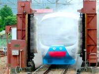 富士急行『フジサン特急』で洗車機を体験…7月12日にデビュー1周年記念イベント 画像