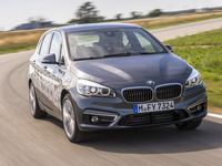 BMW 2シリーズ アクティブツアラー にPHVプロト…燃費は50km/リットル 画像