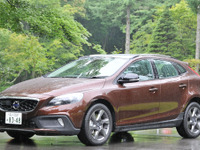 【ボルボ V40クロスカントリー ディーゼル 試乗】オンロード中心でも、ディーゼル＋SUVはテッパン…諸星陽一 画像