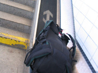 荷物のエスカレーター…ドイツの駅 画像
