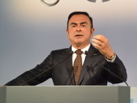 【新聞ウォッチ】日産ゴーン社長、安倍政権と黒田総裁を称賛「120円は輸出を増やす好機」 画像