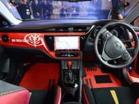 シャア専用オーリスII コンセプト、そのデザインの理由とは？ 画像