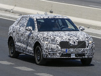 アウディ最小SUV「Q1」初スクープ! シリーズ中もっともダイナミック!? 画像