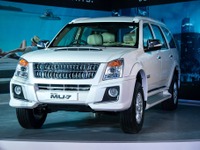 いすゞ、MU-7 のAT車を発表、販売価格239万ルピー 画像