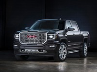 GMC のフルサイズトラック、シエラ に2016年型…押し出し感アップ 画像