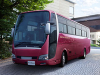 三菱ふそう、大型観光バス エアロクィーン などに車線逸脱警報装置 画像