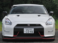 【ワークスカー イッキ乗り】動きはレーシングカーそのもの、雨のワインディングではあまりにもリスキー…NISMO GT-R 画像