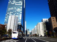 都心の猛暑に意外な避暑地!?　炎天下を歩くか、階段を昇り降りするか 画像