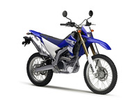 ヤマハ、オフロード＆スーパーモタード2車種を2016年モデルに 画像