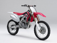 ホンダ、市販モトクロッサー CRF250R / 450R の2016年モデル発売 画像