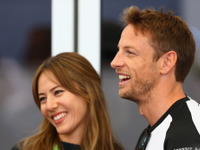 【F1】バトン&ジェシカ夫妻、休暇中に盗難被害…婚約指輪などが盗まれる 画像
