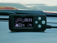 【テクトム 燃費マネージャー FCM-NX1】シンプル&使いやすさを極めたOBDドライブモニターの最新機 画像