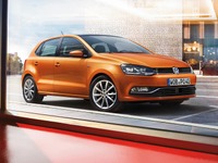 VW ポロ、ドイツで40周年記念車…特別なオレンジ 画像