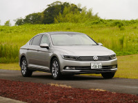 【VW パサート 試乗】実を取るか、見栄を張るか…中村孝仁 画像