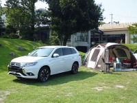 【三菱 アウトランダー PHEV 試乗】新型が災害に強く、よりペットに優しい理由…青山尚暉 画像