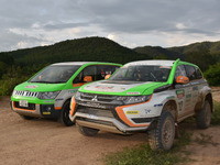 【アジアクロスカントリーラリー15】アウトランダーPHEV のクラス優勝を支えた伴走車「デリカD：5」 画像