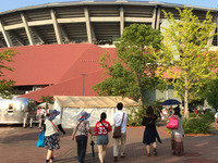 東京に住むカープ女子が初めて本拠地広島を訪れるドキュメント番組 画像