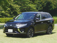 【三菱 アウトランダーPHEV 試乗】音もなく一気に加速する様はまるでゴースト…中村孝仁 画像