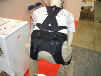 【ジャパン建材フェア15】モリタが共同開発したサポーター、自動車工場でも活躍 画像
