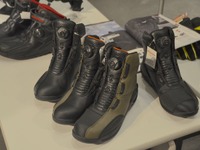 ダイヤル操作で足にフィット…ホンダのBoaシステム採用ライディングシューズ 画像