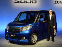 【スズキ ソリオ 新型発表】鈴木社長「小型車10万台達成へ大切なモデル」 画像