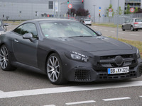 メルセデス SL63 AMG 改良型を初捕捉! 新開発4リットルV8搭載か 画像