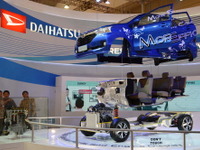 【ジャカルタモーターショー15】プラットフォーム刷新も「マイナーチェンジ」のダイハツ セニア、その理由は? 画像