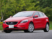 【ボルボ V40 T3 試乗】20年かけて掴んだFWD作りのツボ…中村孝仁 画像