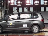 【ユーロNCAP】VW トゥーラン 新型、最高評価の5つ星 画像