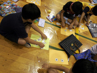 【F1の学校】1時間目：小学1−2年生がマシン作り 画像