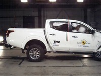 【ユーロNCAP】三菱 トライトン 新型、4つ星止まり 画像