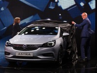 【フランクフルトモーターショー15】オペル が新車攻勢、2020年までに29車種投入へ 画像