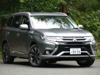 【三菱 アウトランダーPHEV 試乗】“基本はEV”、すんなり乗れて実用的…島崎七生人 画像