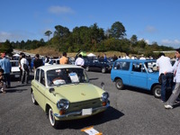 【マツダファンミーティング】秋空の下、ファンが持ち寄る歴代マツダ車がずらり…その数77台 画像