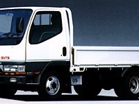 自動車盗難の犯人、警察官に追われて心臓発作で死亡 画像