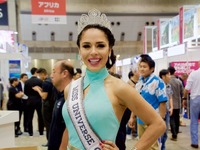 【ツーリズムEXPO15】各国を代表する美女から、世界各地の民族衣装まで…会場彩る「華」たち 画像