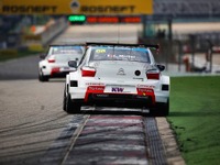 【WTCC 第10戦】シトロエン、マニュファクチャラーズタイトルを連覇 画像