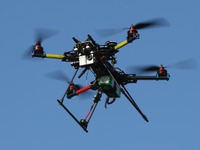 NICTなど、ドローンを安全に飛行させる通信技術を開発 画像