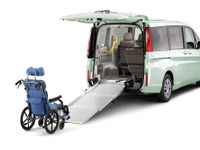 【福祉機器展15】ホンダ、ステップワゴン 車いす仕様車などを展示 画像